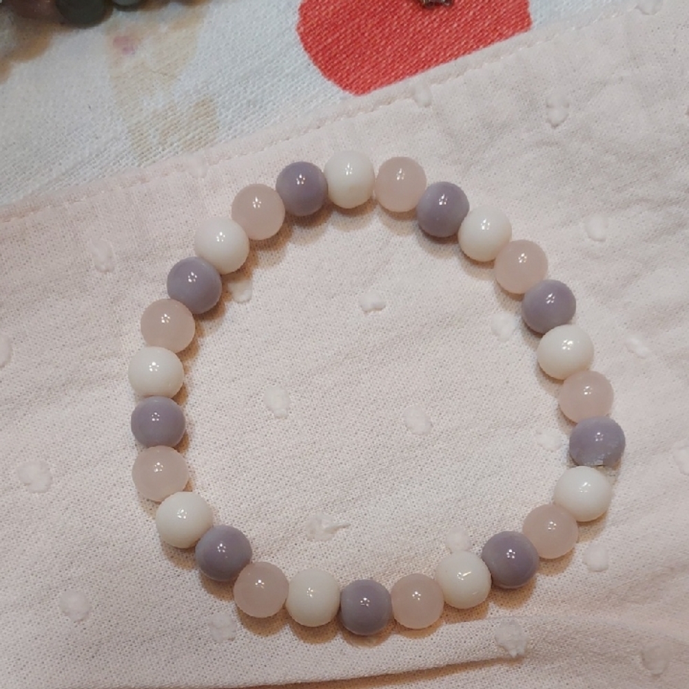 Elegant Beaded Handcrafted Bracelet in Soft Pastels